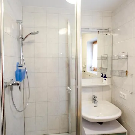 Apartment 77 - 9
