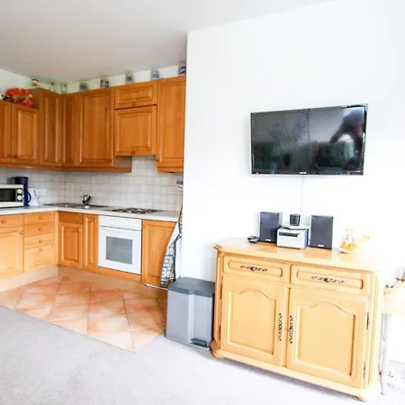 77 - 9 Apartment