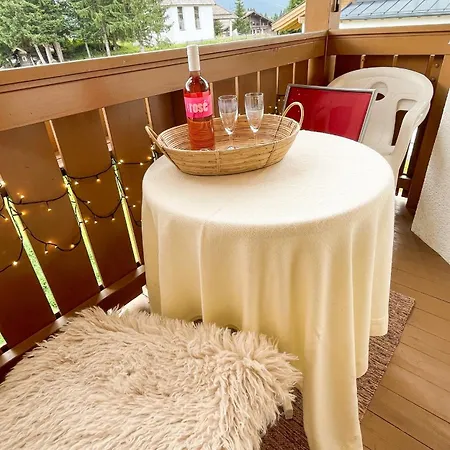 77 - 9 Appartement *